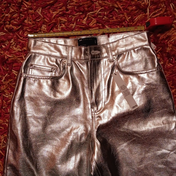 ASOS DESIGN Tall 90's Straight Jean in Metallic Silver - Picture 8 of 11